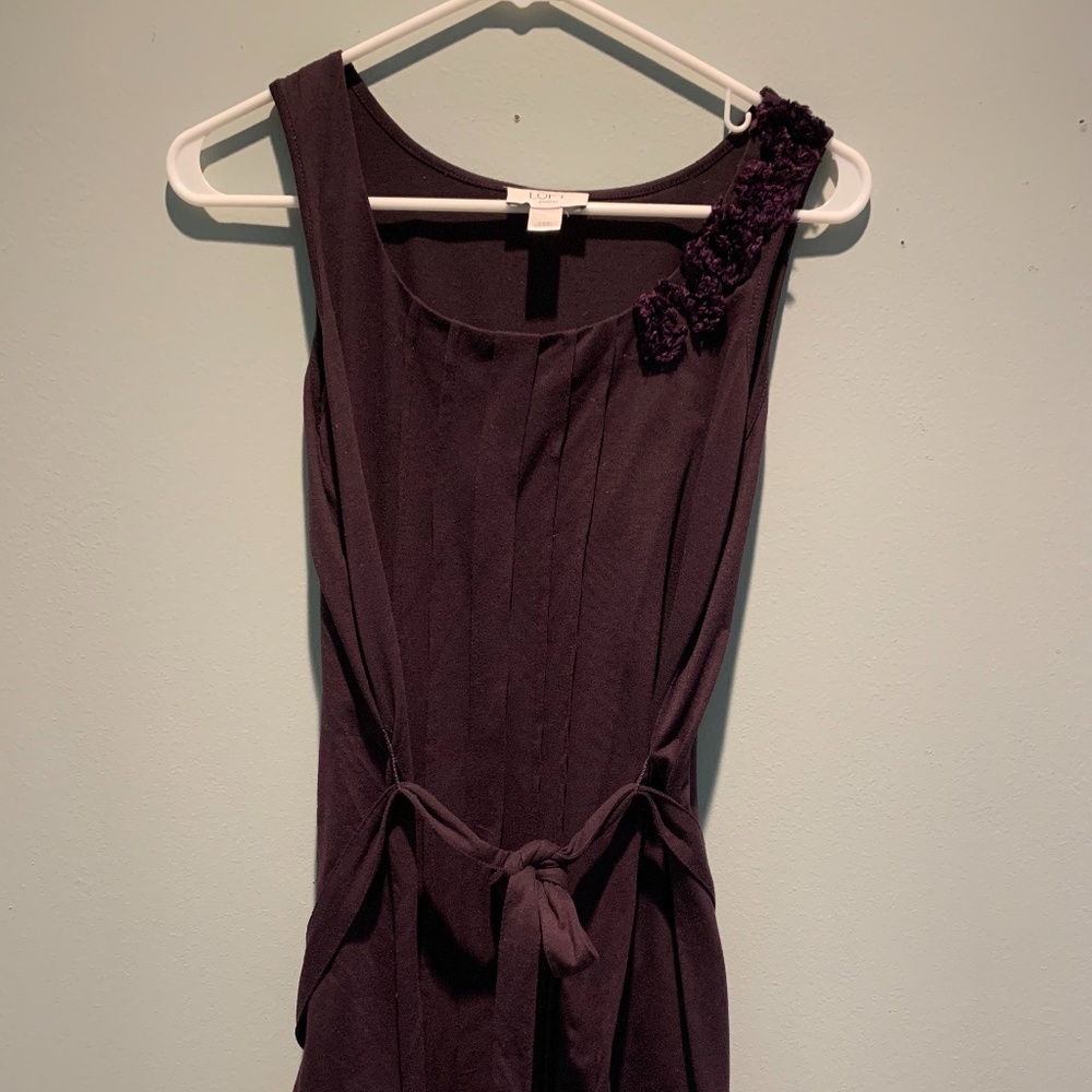 LOFT sleeveless knee-length dress